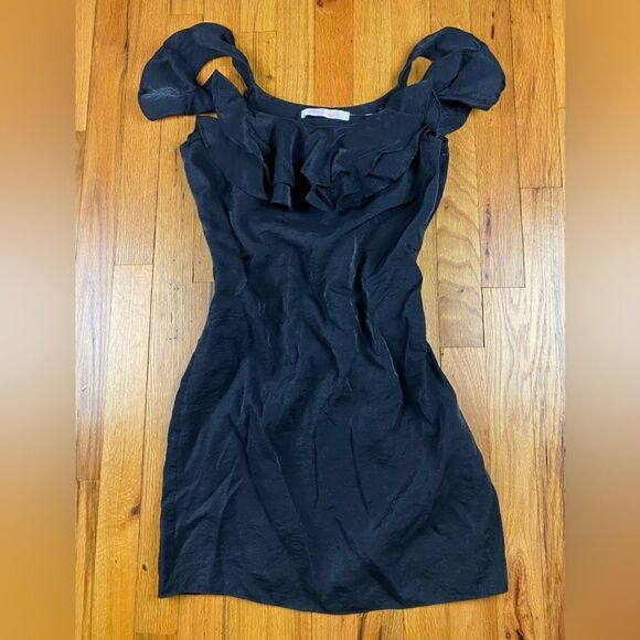 🪦 Carolina Williamson Black off the shoulder ruffle thin mini dress size medium - Picture 2 of 9